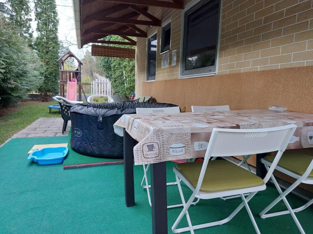 Dunakanyar, Szentendrei Sziget Szamoca Vendeghaz Horany Telen Nyaron Szigetmonostor Bagian luar foto